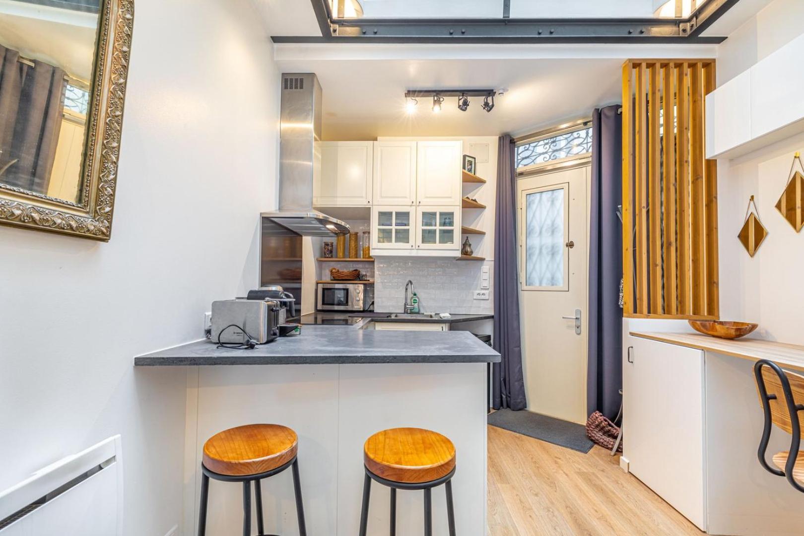 Guestready - Atelier Renove Sous Verriere A * Parijs